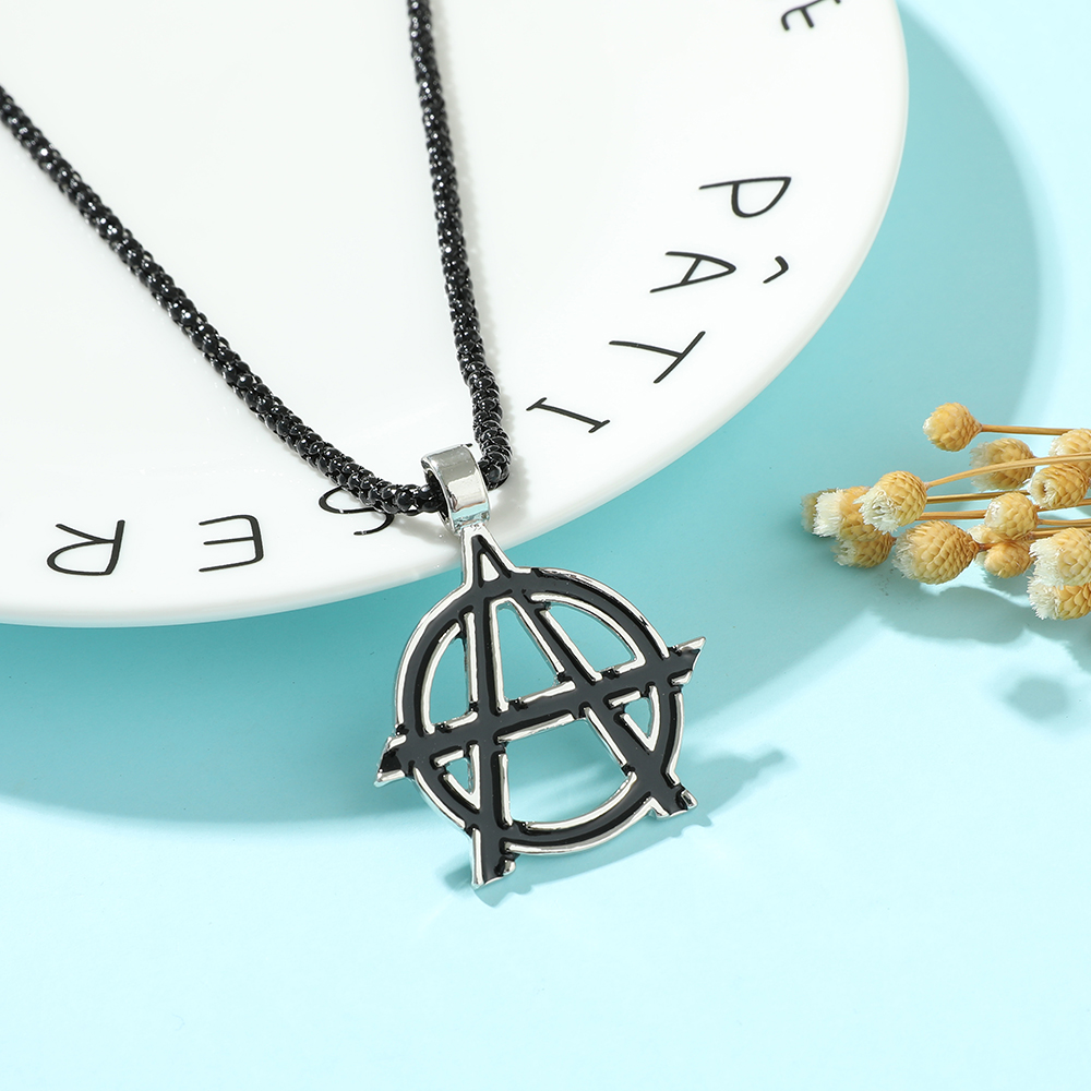 Collar con Símbolo de los Veng - Vintage Item reseña y precio